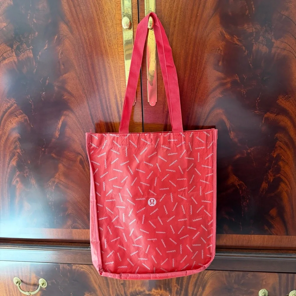 NEW Lululemon Large Reusable Shopper Bag Red Logo Print